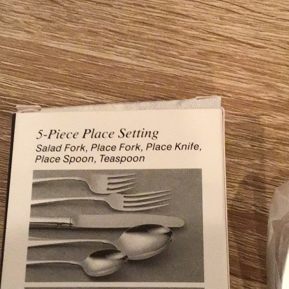 Oneida 5-piece place setting "Julliard"--stainless NEW - Picture 3 of 4